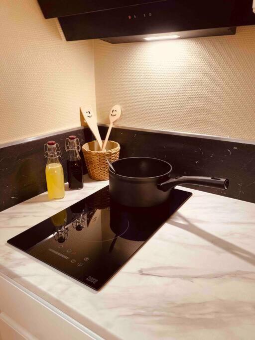 Les Rives De L'Indre. Parking Gratuit. Lit 160Cm Apartment Chateauroux Exterior photo