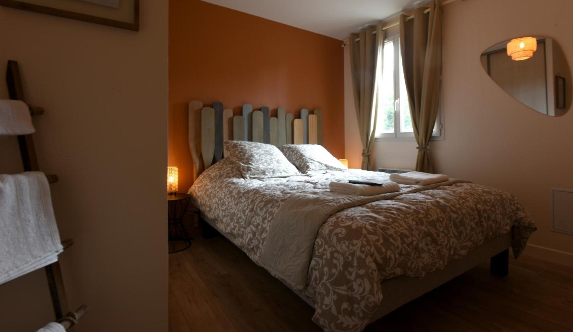 Les Rives De L'Indre. Parking Gratuit. Lit 160Cm Apartment Chateauroux Exterior photo