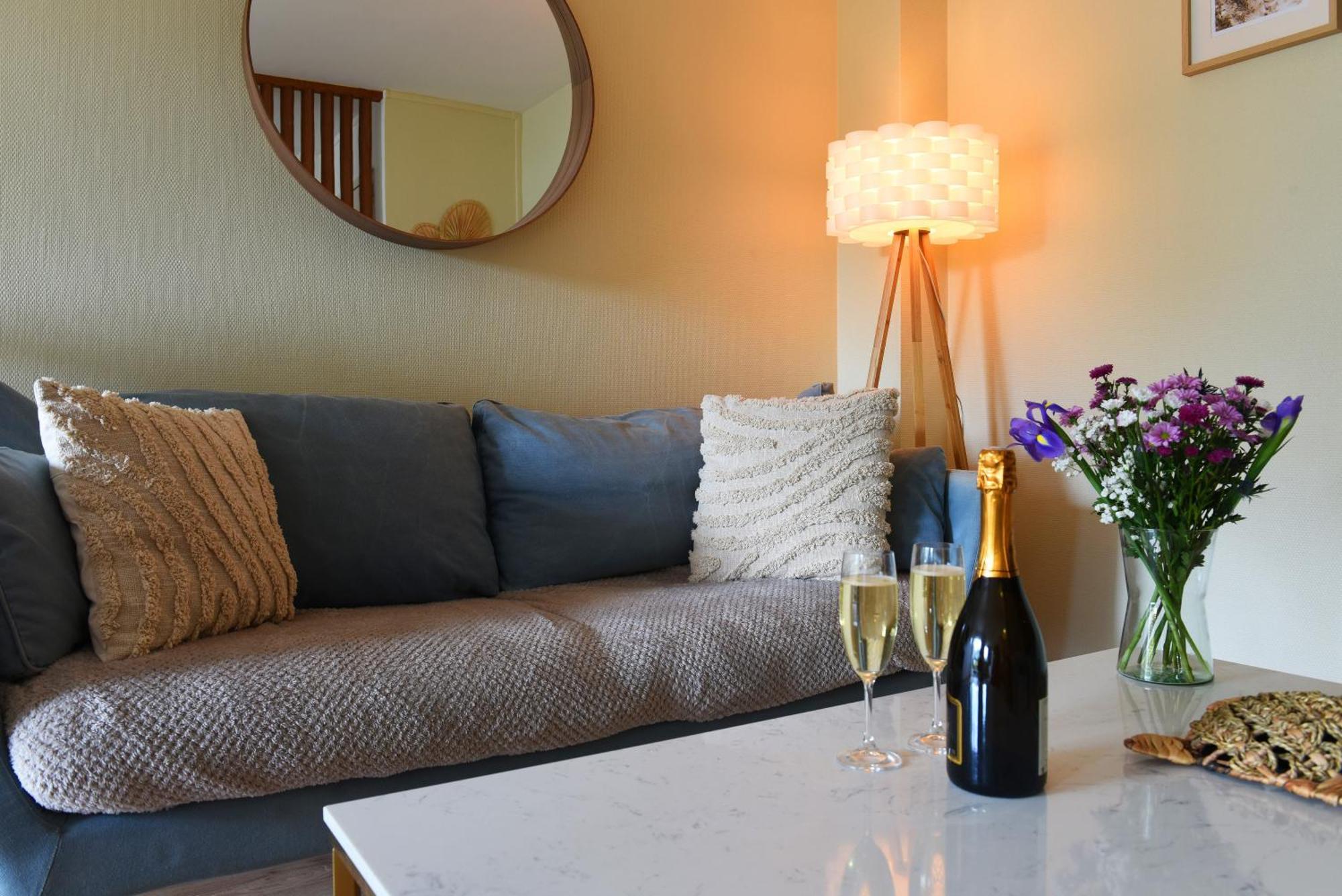 Les Rives De L'Indre. Parking Gratuit. Lit 160Cm Apartment Chateauroux Exterior photo